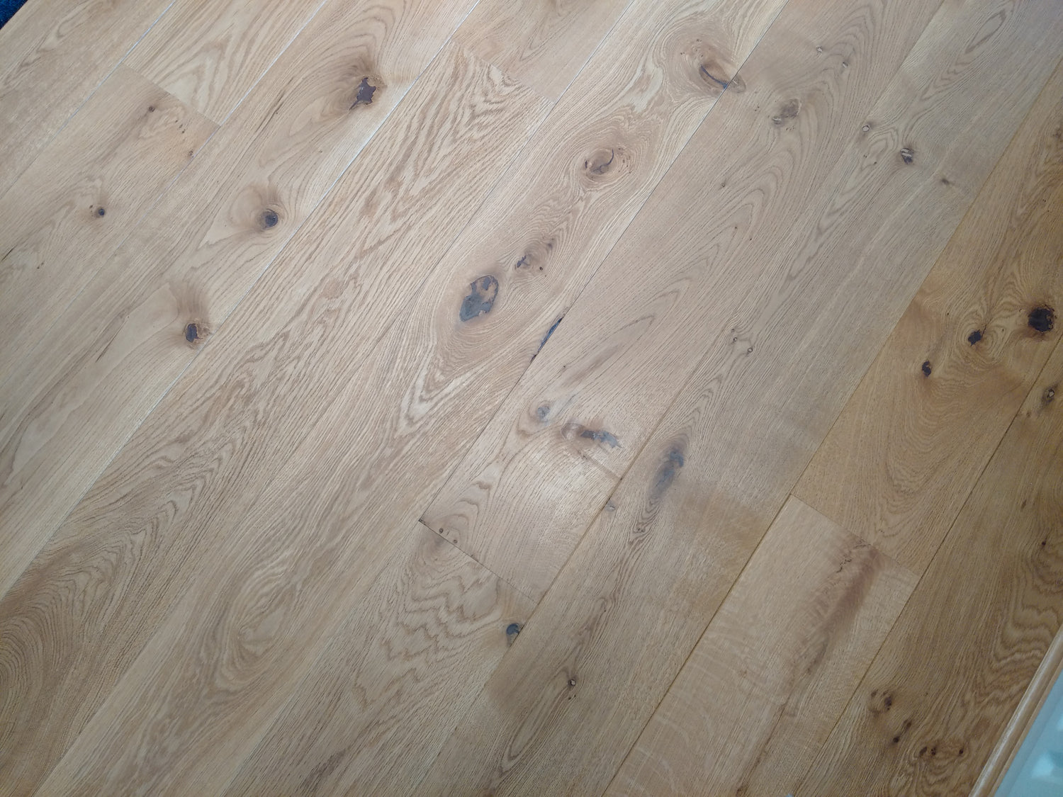 Rustic Oak Natural (Engineered)