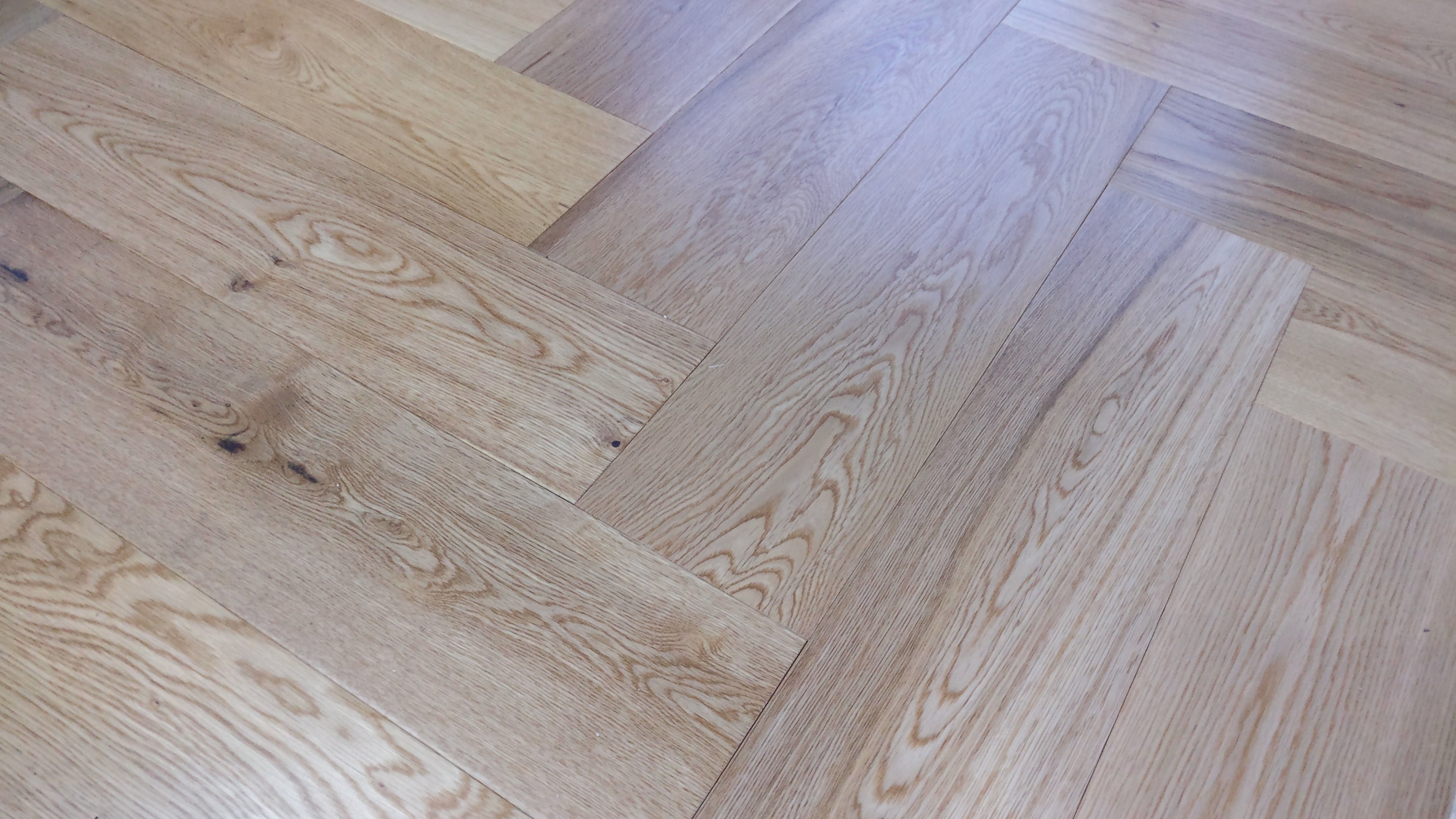 Natural Oak Herringbone (Engineered)