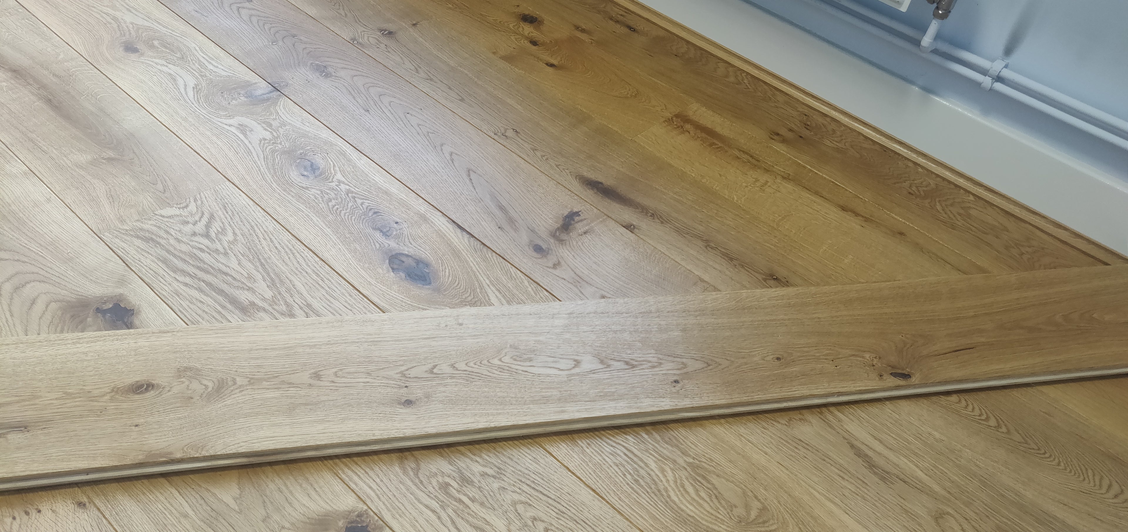 Rustic Oak Natural (Engineered)